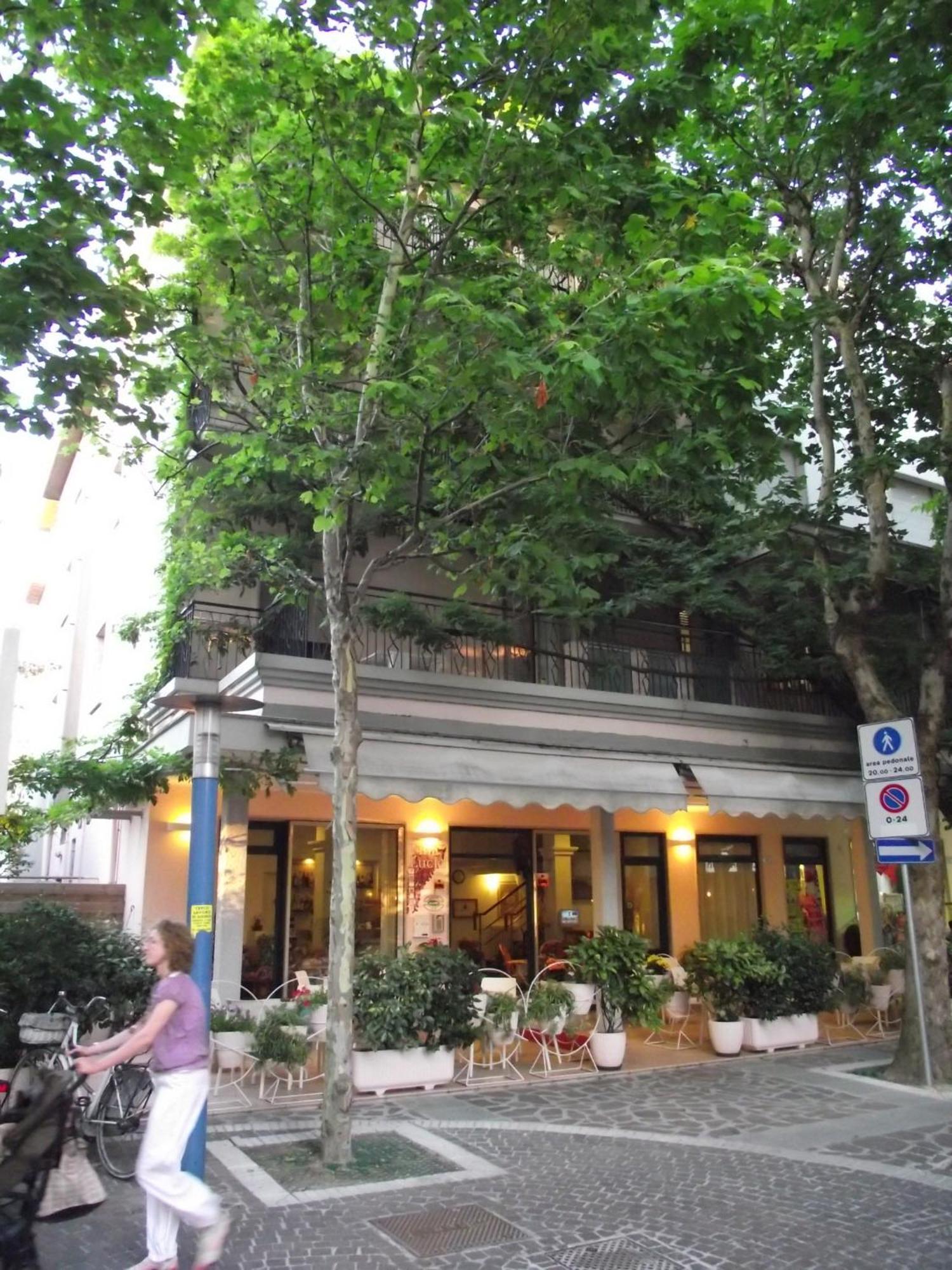 Albergo Villa Lucia Bellaria – Igea Marina Kültér fotó