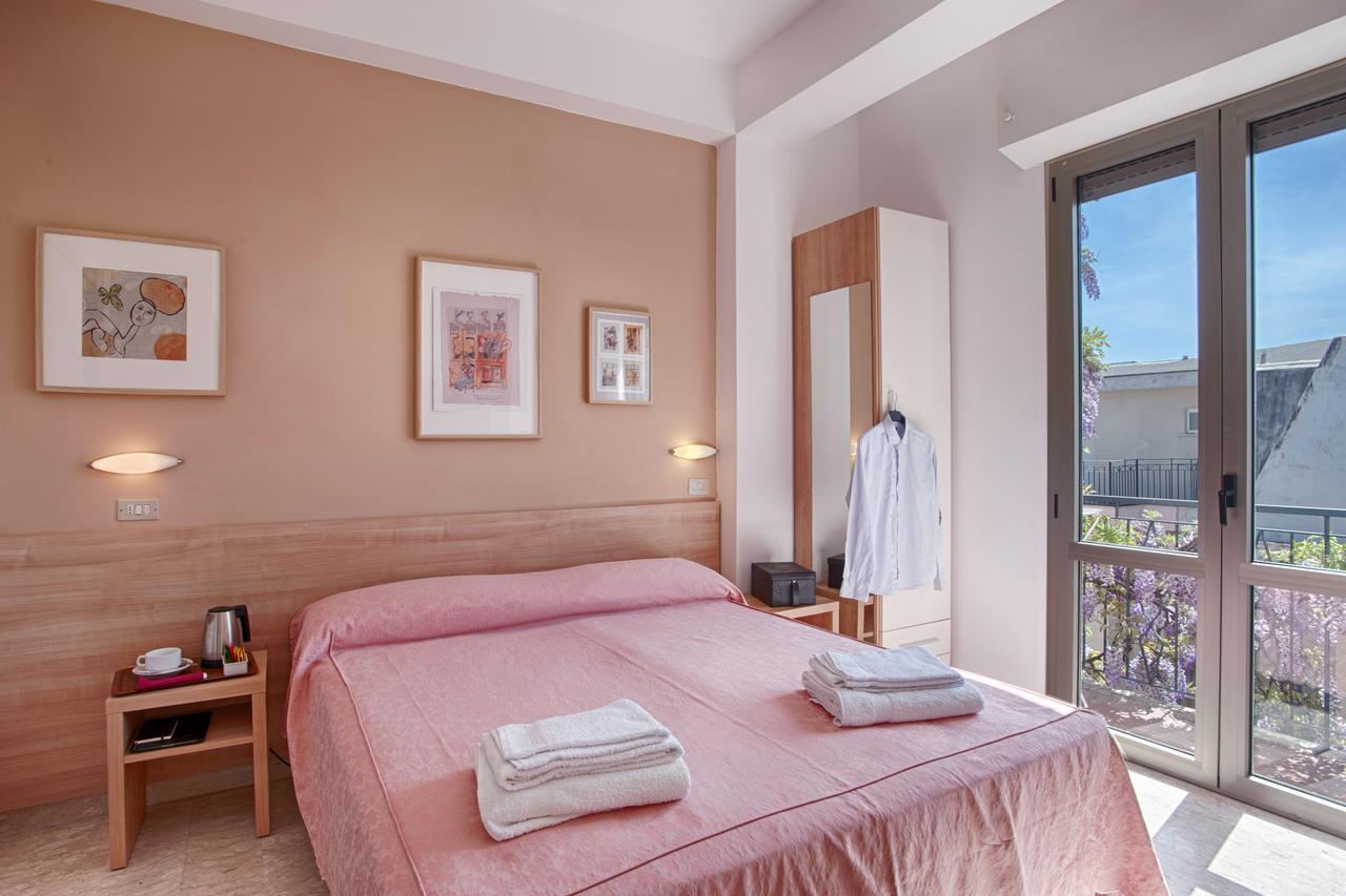Albergo Villa Lucia Bellaria – Igea Marina Kültér fotó